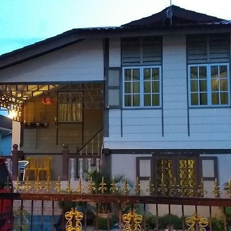 Hotel Teratak Opah Kamunting Taiping Exterior foto
