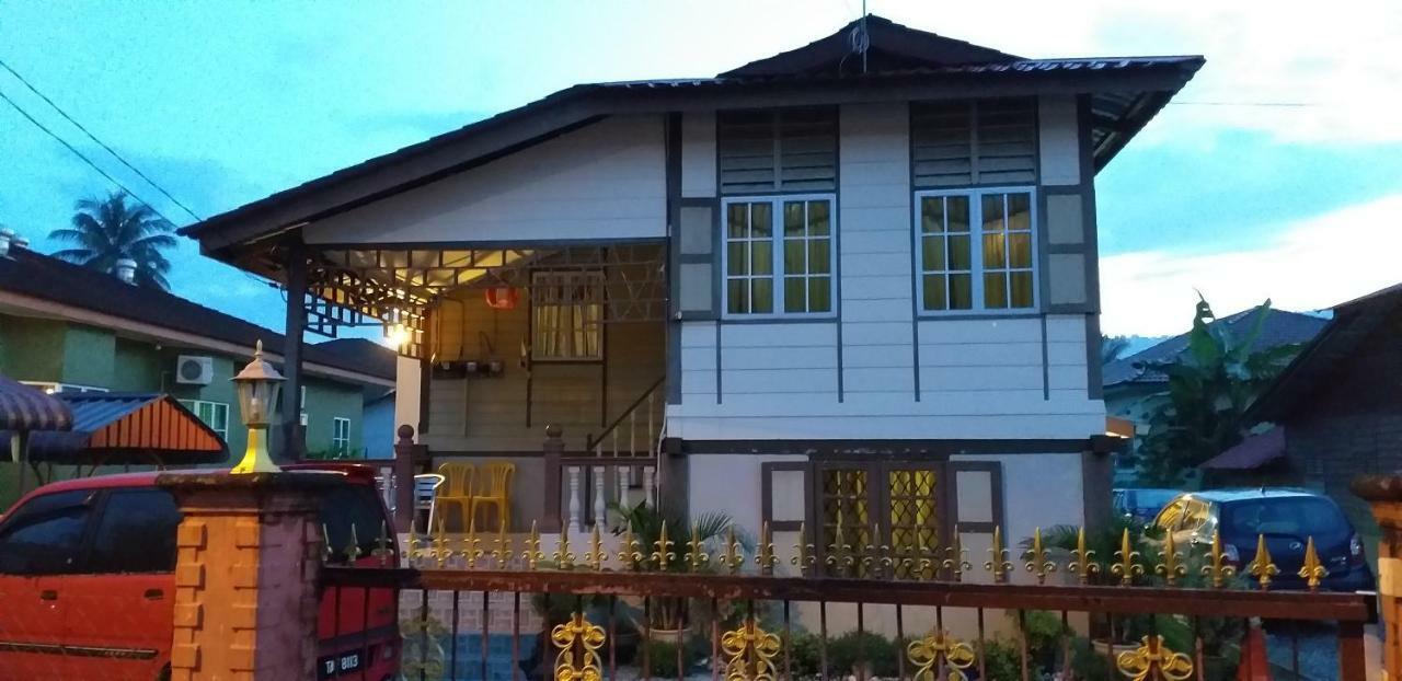 Hotel Teratak Opah Kamunting Taiping Exterior foto